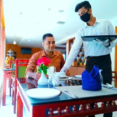 Hill Palace Hotel & Spa Kochi Dış mekan fotoğraf