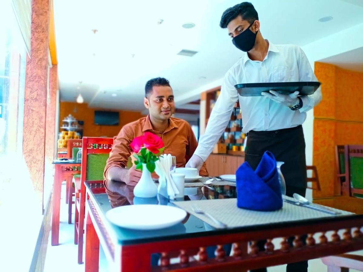 Hill Palace Hotel & Spa Kochi Dış mekan fotoğraf