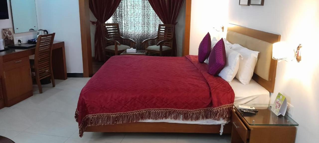 Hill Palace Hotel & Spa Kochi Dış mekan fotoğraf