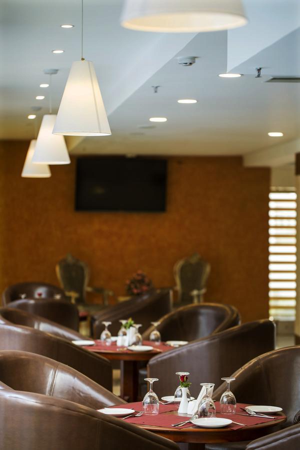 Hill Palace Hotel & Spa Kochi Dış mekan fotoğraf